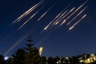 israel-lanca-nova-onda-de-ataques-contra-o-ira