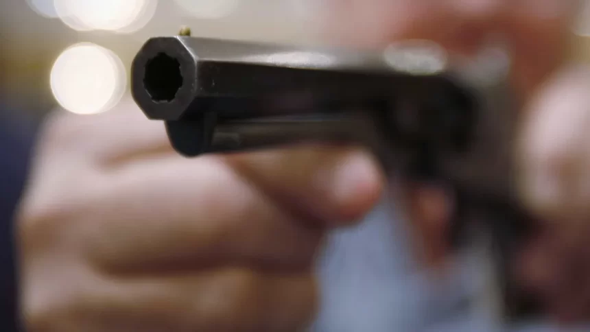 agente-do-servico-secreto-dos-eua-atira-acidentalmente-na-propria-perna