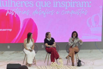 diretora-do-instituto-de-identificacao-e-delegada-participam-de-roda-de-conversa-com-estudantes-em-paraiso