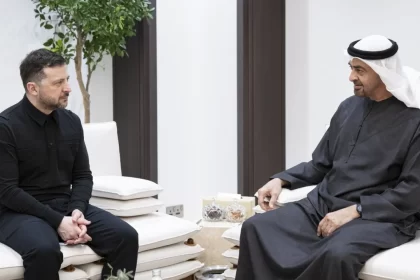 zelensky-reune-se-com-presidente-dos-eau:-“o-terror-nao-pode-prevalecer”