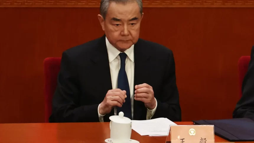 china:-guerra-no-ira-“nunca-devia-ter-eclodido”-(e-pede-“cessar-fogo”)