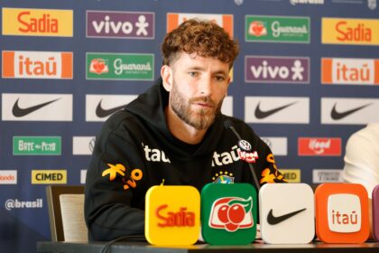 leo-pereira-avalia-estreia-pela-selecao-em-nivel-‘muito-diferente’-do-que-enfrenta-pelo-flamengo