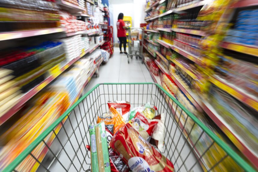 mulheres-tem-maior-poder-sobre-o-consumo-cotidiano-nas-favelas