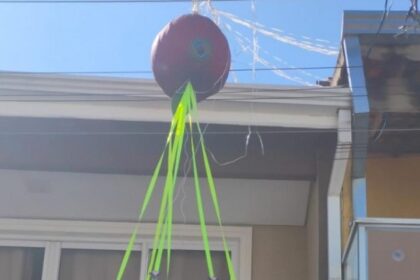 defesa-civil-paulista-remove-balao-que-caiu-em-casa-em-carapicuiba