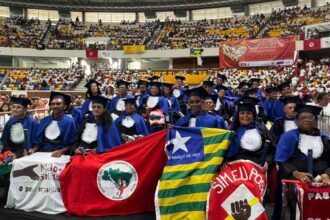 festa-em-recife-celebra-30-mil-alfabetizados-em-programa-social