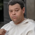 relembre-a-trajetoria-profissional-de-babu-santana