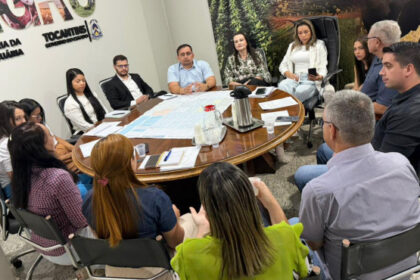 governo-do-tocantins-e-prefeitura-de-palmas-fortalecem-parceria-para-organizar-ambulantes-na-agrotins-2026