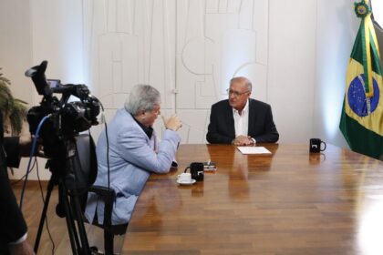 tv-brasil:-na-mesa-com-datena-estreia-nesta-terca-com-geraldo-alckmin