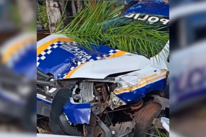 viatura-da-policia-militar-bate-em-arvore-em-miracema-do-tocantins-e-deixa-dois-policiais-feridos