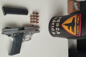 homem-e-preso-pela-pm-por-porte-ilegal-de-arma-de-fogo-e-municoes-em-porto-nacional