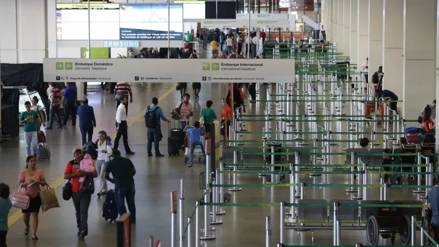 suspeita-de-bomba-causa-cancelamento-de-voo-no-aeroporto-de-brasilia;-pf-faz-varredura