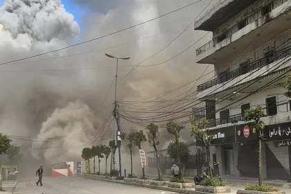 guerra-no-oriente-medio-se-intensifica-com-ataques-a-bases-dos-eua