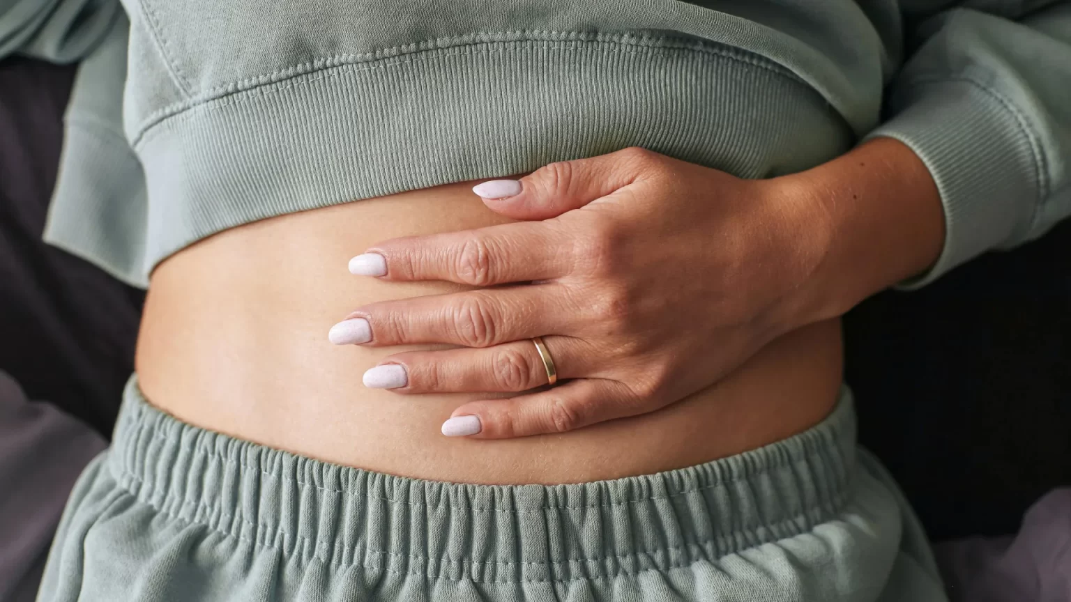 tres-habitos-simples-que-ajudam-a-melhorar-a-digestao