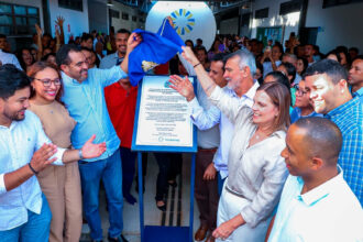 parlamentares-destacam-avancos-na-educacao-e-parceria-em-evento-do-governo