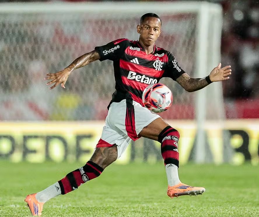 ‘vai-arrebentar’?-wallace-yan-recebe-voto-de-confianca-de-bap-e-ve-oportunidade-para-retomada-no-flamengo