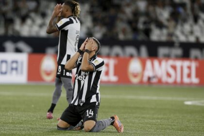 botafogo-perde-para-o-barcelona-de-guayaquil-no-nilton-santos-e-e-eliminado-da-pre-libertadores