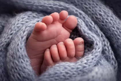 dna-nao-consegue-identificar-pai-apos-mulher-se-envolver-com-gemeos