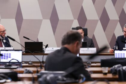 cpi-do-crime-organizado-convoca-ibaneis,-claudio-castro-e-campos-neto