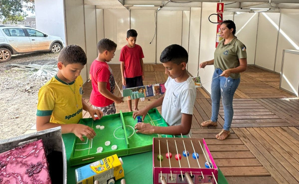 naturatins-promove-consciencia-ambiental-com-atividades-educativas-e-doacao-de-mudas-na-1a-feira-do-comerciante-em-divinopolis-–-naturatins-to