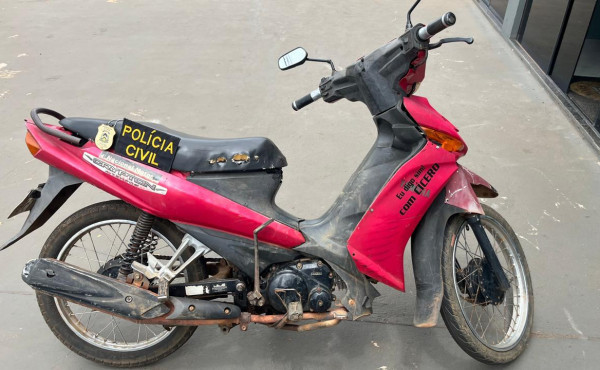 em-palmas,-policia-civil-recupera-motocicleta-furtada-e-prende-mulher-por-receptacao-

-–-ssp-to