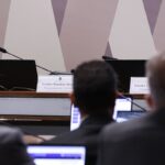 cpi-do-crime-organizado-aprova-convocacao-de-claudio-castro-e-ibaneis