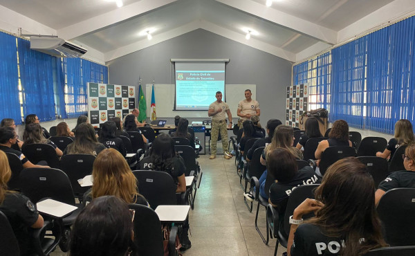 em-palmas,-curso-de-manuseio-de-pistola-capacita-servidoras-da-policia-civil-em-alusao-ao-dia-internacional-da-mulher