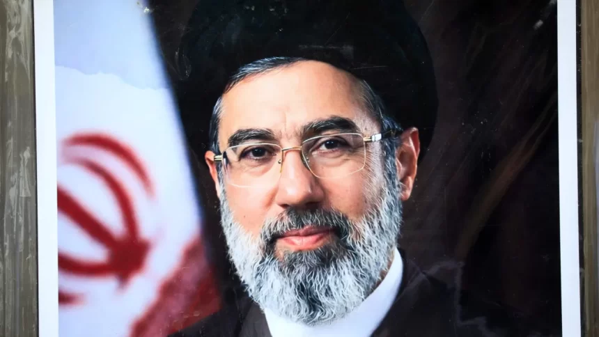ira-afirma-que-lider-khamenei-segue-no-pais-e-comanda-guerra