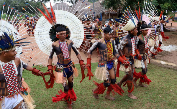 governo-do-tocantins-participa-do-ritual-hetohoky-do-povo-karaja-na-ilha-do-bananal-e-reforca-o-apoio-a-cultura-indigena-no-estado