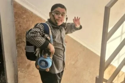 imagem-de-menino-antes-de-morrer-em-ataque-no-ira-viraliza-nas-redes