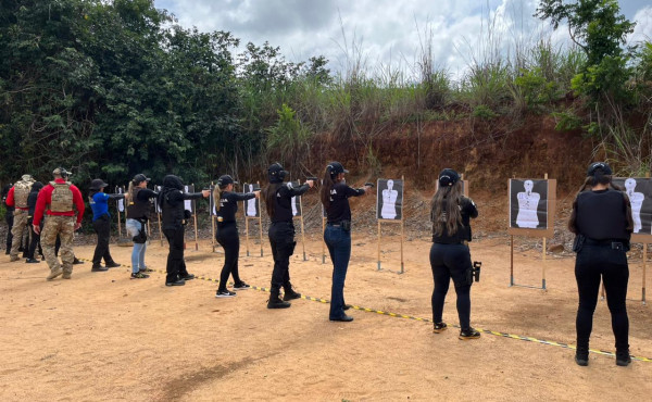 policia-civil-realiza-curso-pratico-de-manuseio-de-pistola-com-50-mulheres-servidoras-da-seguranca-publica-em-palmas