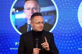 hungria-pede-a-ue-suspender-sancoes-ao-petroleo-russo-como-os-eua