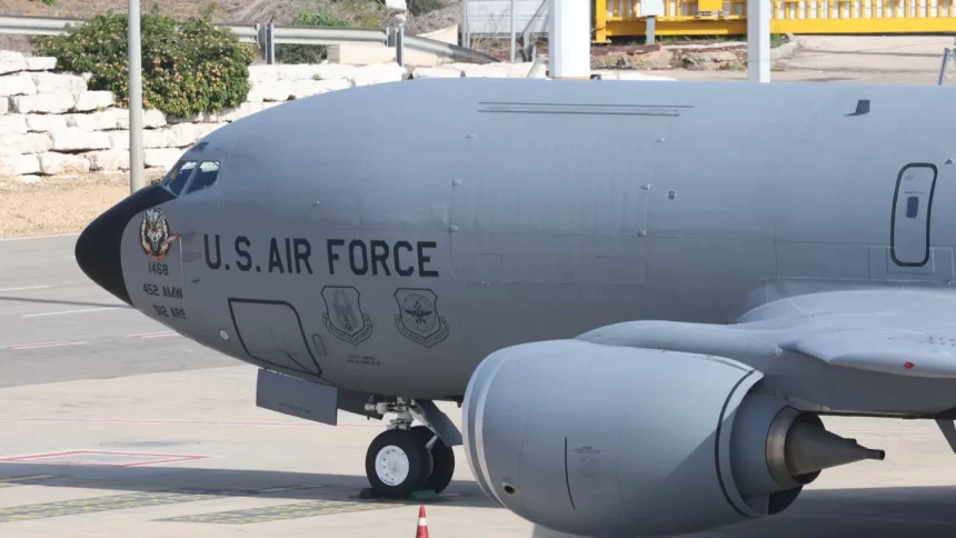 aviao-militar-dos-eua-cai-na-guerra-contra-o-ira;-grupo-assume-ataque