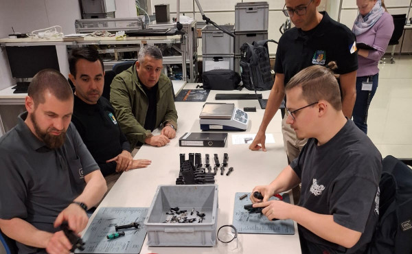 comitiva-da-pmto-participa-de-testes-tecnicos-de-pistolas-glock-na-austria-–-pm-to