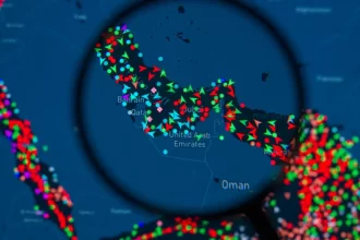 paises-recusam-ajuda-a-trump-no-estreito-de-hormuz;-ira-ataca-oleoduto