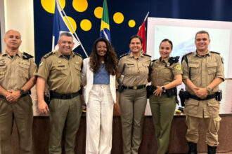 policia-militar-e-instituicoes-parceiras-assinam-termo-de-cooperacao-para-lancamento-de-curso-voltado-ao-protagonismo-na-maturidade-–-pm-to