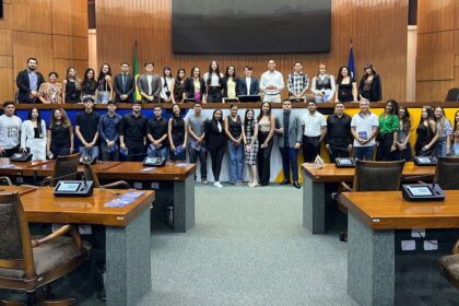 aleto-recebe-alunos-de-direito-do-unitop-em-visita-guiada