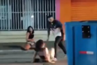 suspeito-de-chutar-mulher-em-rua-segue-sem-ser-identificado