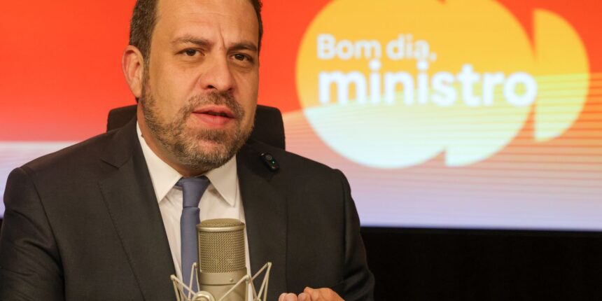 escala-6×1:-governo-pode-enviar-projeto-com-urgencia,-diz-boulos