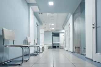 bacteria-resistente-se-espalha-fora-de-hospitais-e-desafia-protocolos-medicos