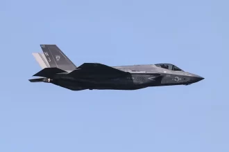 ira-atinge-o-caca-mais-moderno-dos-eua-pela-1a-vez-em-combate