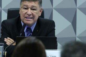 carlos-viana-diz-que-pedido-de-dino-para-explicar-emendas-e-retaliacao