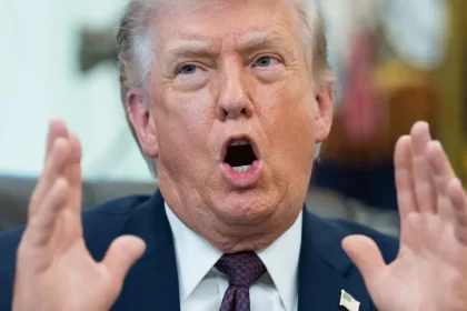 trump-critica-aliados-europeus-e-descarta-acao-no-estreito-de-ormuz