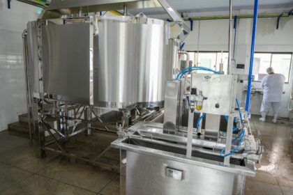 laticinio-municipal-de-araguaina-entra-em-operacao-para-producao-de-leite,-queijo-e-iogurte