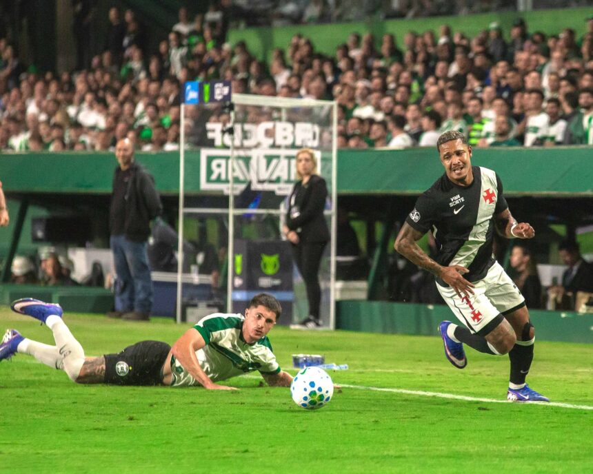 coritiba-marca-no-fim-e-arranca-empate-do-vasco-no-couto-pereira