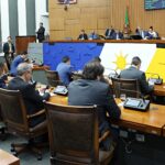 deputados-aprovam-pacote-de-reestruturacao-de-carreiras-nos-poderes-do-estado