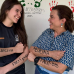 antes-da-aprovacao-conjunta-em-medicina,-filha-ficou-apreensiva-e-questionou:-‘e-se-minha-mae-passar-e-eu-nao?’