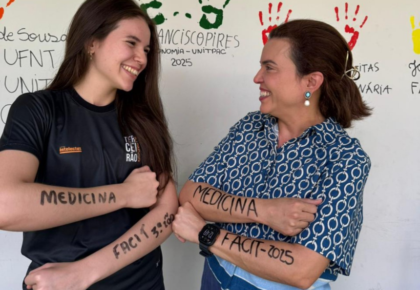 antes-da-aprovacao-conjunta-em-medicina,-filha-ficou-apreensiva-e-questionou:-‘e-se-minha-mae-passar-e-eu-nao?’
