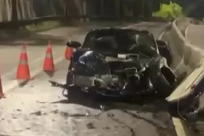 motorista-de-porsche-invade-a-contramao-e-causa-acidente-com-4-feridos-na-zona-leste-de-sp