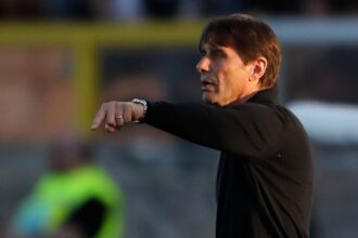 antonio-conte-e-o-favorito-a-assumir-como-novo-tecnico-da-italia