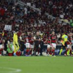 com-altitude-e-fluminense-pela-frente,-leonardo-jardim-monta-estrategia-para-flamengo-suportar-desafios-da-semana